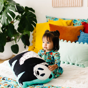 Wild Animals: Panda Pillow